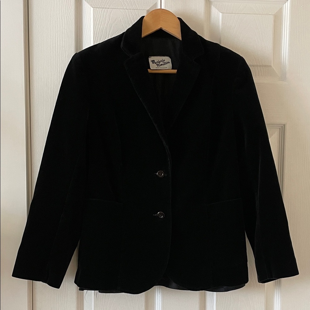 Vintage 1970s Marjorie Hamilton black velvet blazer glam witchy gothic vampire